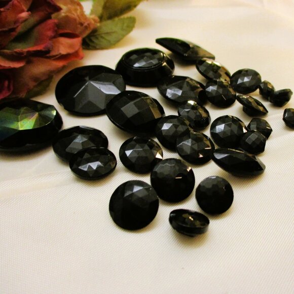 ANTIQUE Faceted French Jet Buttons: VICTORIAN Edwardian Black Glass Button Lot - Picture 6 of 12